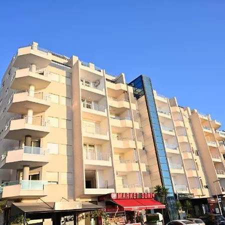 Lusini Hotel 4*